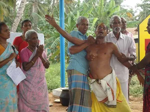 Sleep farmers protest against eight continuing protests